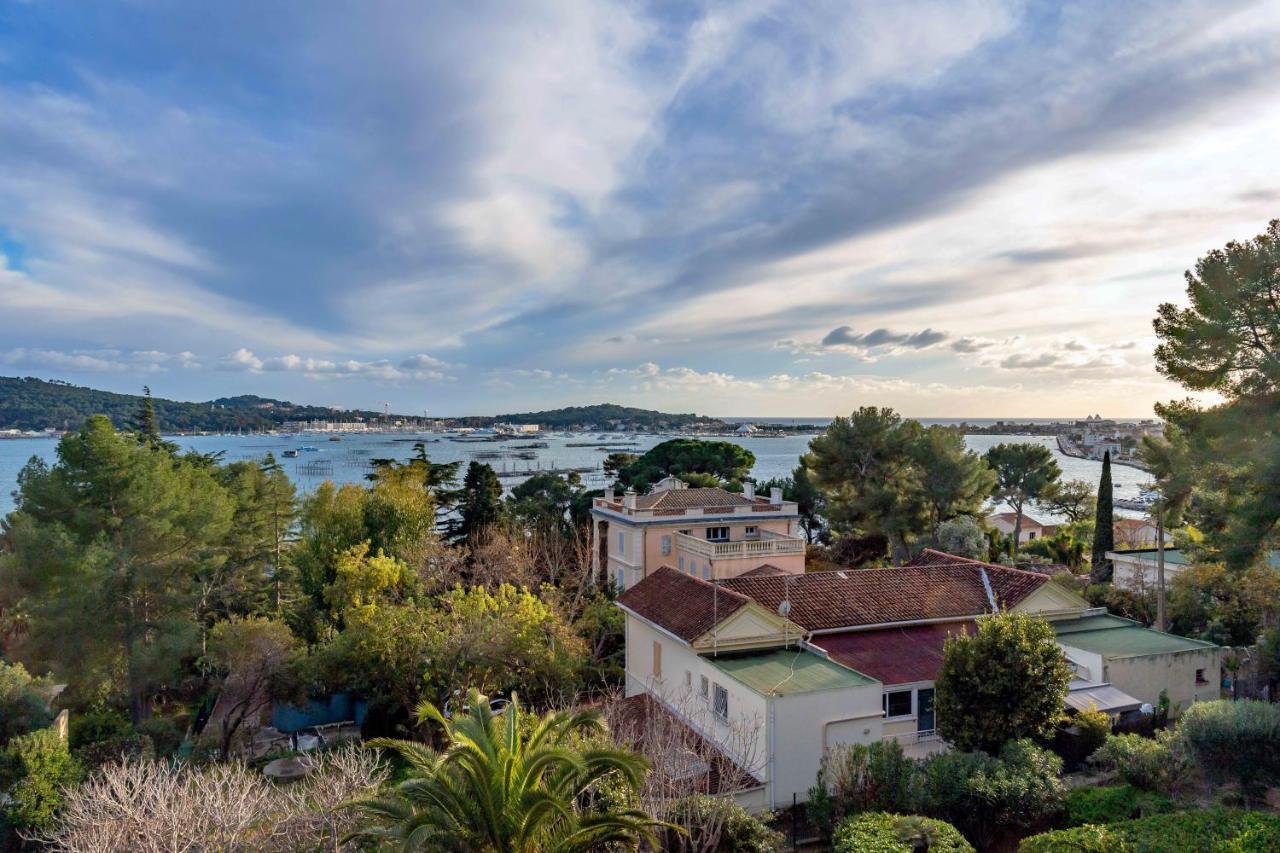 Studio Avec Vue Mer Et Terrasse La Seyne-sur-Mer Luaran gambar